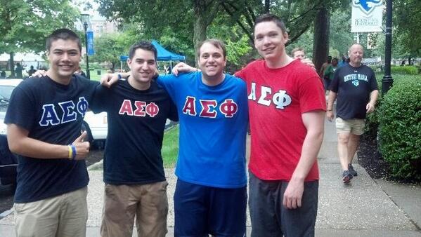 AlphaSig_SHU's tweet photo. Welcoming the class of 2017 during this extremely wet move in day! http://t.co/dQDvoIY9LT