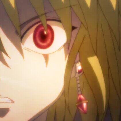 _Since_1992's tweet photo. #hunterhunter #red #eyes http://t.co/xIi2Xd5xwE