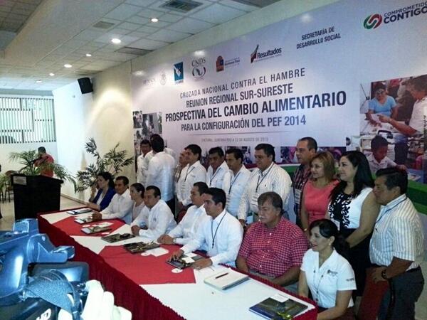 luis_borjas's tweet photo. Reunión Regional: Prospectiva del Cambio Alimentario @SinHambreMx con @arivero2002 @NerioTorresA y @OznerolPacheco http://t.co/R5CBr8W8g2