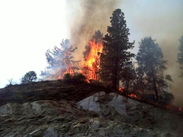 Enumclaw_Fire's tweet photo. Enumclaw firefighters help battle wild land fire. #enumclaw #fire http://t.co/BBXqMhynlE