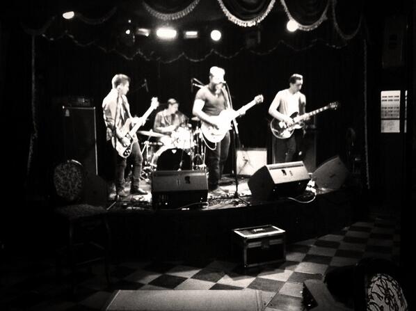 Movus hoy   <a href="/elimperialclub/">El Imperial</a>  10:00pm estamos en el soudcheck de <a href="/DesertDolls/">DESERT DOLLS</a>