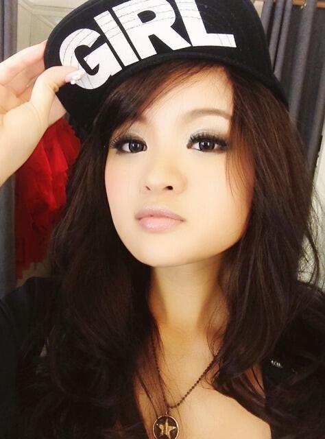 WeAdoreAsians's tweet photo. GIRL http://t.co/KORYvTk9Tm