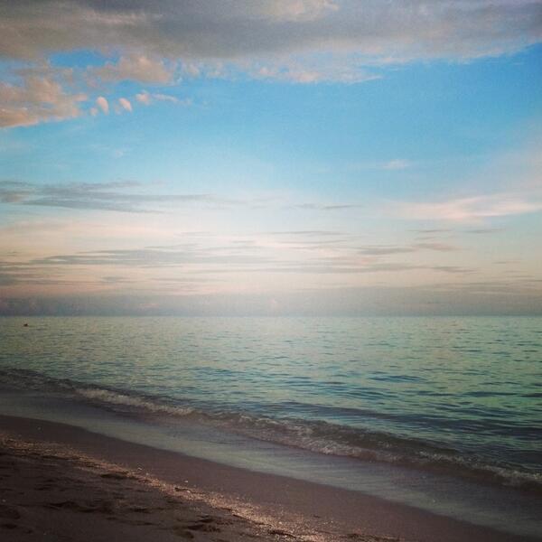 matty_destroyer's tweet image. Well my bags are packed #anotherflight #justcantstayaway