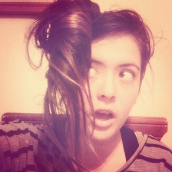 sweetlysofiaa's tweet image. The things I do instead of studying... #needtoconcentrate #newhairstyle #digginit #hashtag #lala