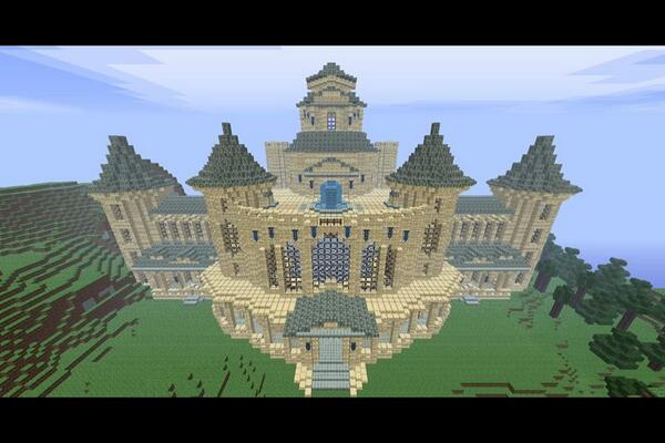 Minecraftcr8ion's tweet photo. Sand castle in a forest?! http://t.co/kOG0pMLdQs