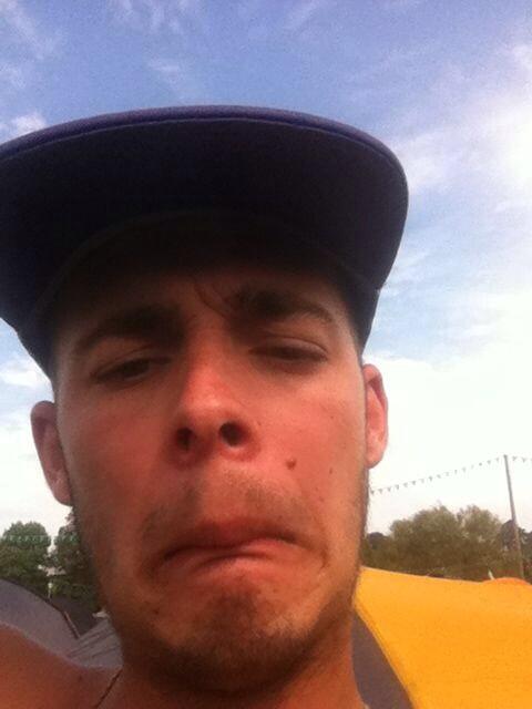 TurtleFaces's tweet image. “@wearsmatius: @TurtleFaces festival turtle http://t.co/auz9EcS1WU” I like the festival situation but the #turtleface could be better 7/10