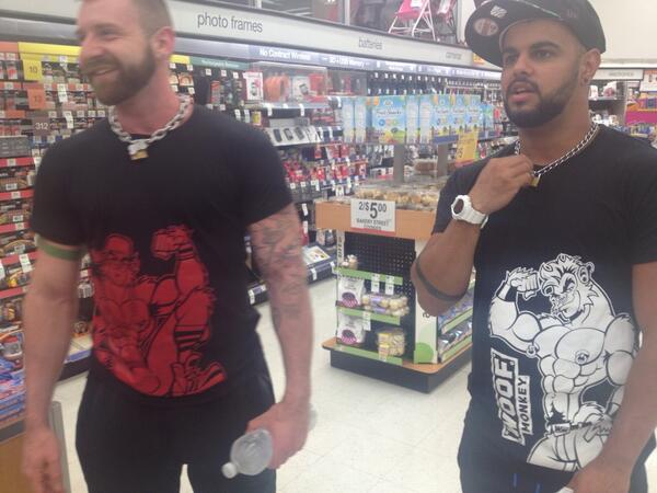 adamramzi_xo's tweet photo. Walgreens rescue! @ABuldocek and @Tony_OrionXXX representing #woofmonkey http://t.co/EvaSf0mWDI