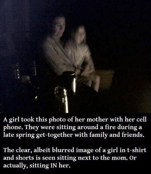 HorrorPicx's tweet photo. This photo was taken by a cell phone camera of just a mother . http://t.co/6CAM4oYzuY