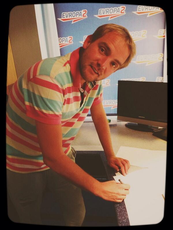 Takhle se podepisují mediální přestupní lístky..není to hostování..je to přestup.. :-)