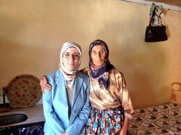 İğneada'da Saniye teyzemizin elini öptük. <a href="/GulserenYmn/">GULSEREN YAMAN</a> <a href="/A_KevserT/">Kevser Tanılır</a> <a href="/omursuzen/">ÖMÜR SÜZEN</a> <a href="/RUzunlar/">ruhan uzunlar</a>