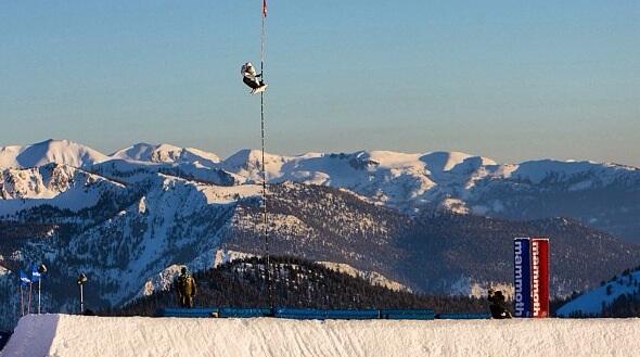 ShreddingPics's tweet photo. Heikki Sorsa boosting over this Mammoth hip http://t.co/T8EjA3IHNA