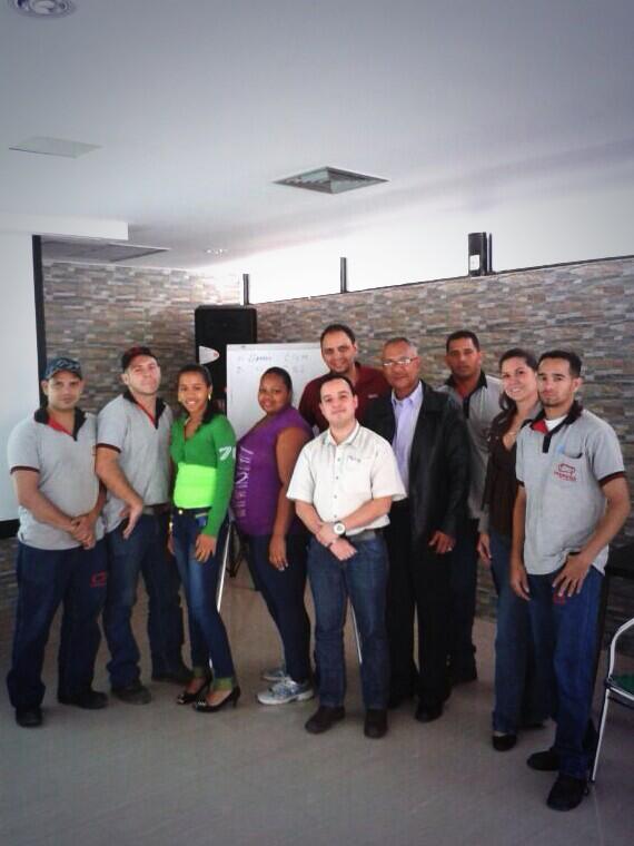 ueducare's tweet photo. Curso de identificación de procesos peligrosos en @grupofermetal dictado por experto en área de riesgos y desastres http://t.co/i843qykNxB