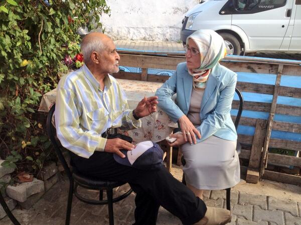 Kıyıköy'de Karani amcamızın evindeyiz. <a href="/GulserenYmn/">GULSEREN YAMAN</a> <a href="/A_KevserT/">Kevser Tanılır</a> <a href="/RUzunlar/">ruhan uzunlar</a> <a href="/omursuzen/">ÖMÜR SÜZEN</a>