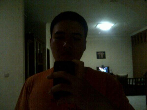 Nih len foto is botak HAHAHA <a href="/HelenMarselina/">Helen Marselina</a>