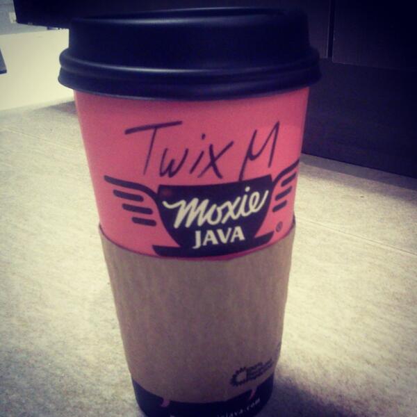 kmanderson1014's tweet image. My bestie is the best!! @michelleberggg  #moxiejava #coffeetime