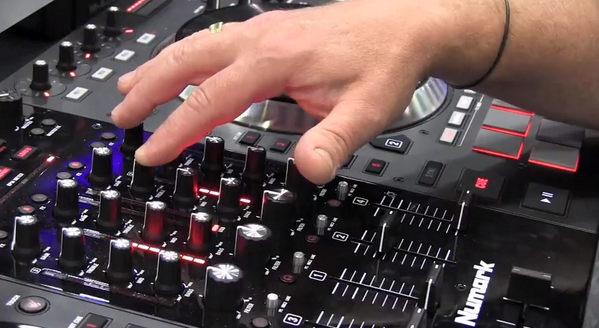 DJsOnlyStore's tweet image. Check out this amazing overview of the #NS7II from @TheDJExpo_ 2013: bit.ly/1538C84 via @discjockeynews