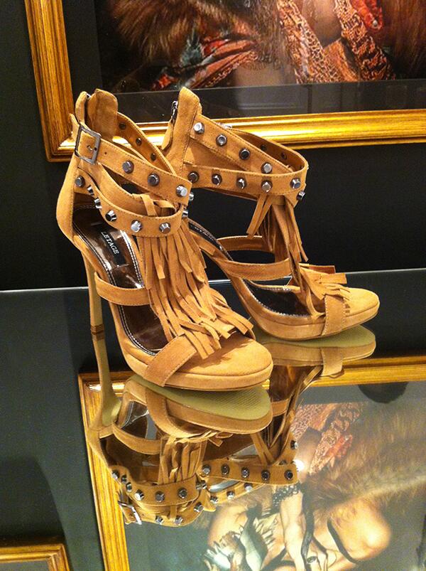 letageoficial's tweet photo. Já conhece os sapatos do Verão 2014? Fique por dentro de todas as novidades em nosso instagram @letage http://t.co/e9Y4YDZaOw