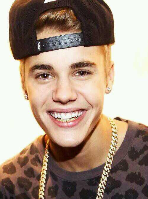 jerry_bieber's tweet photo. His smile ↓ http://t.co/A8gcfeJahd