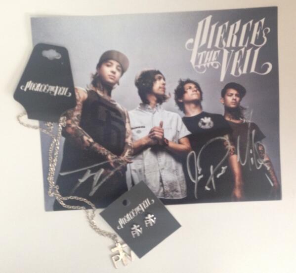 piercetheveil's tweet image. SURPRISE CONTEST! Just RT this post for your chance to win a SIGNED poster, earrings, and necklace!