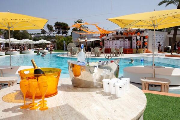 AlbertaGator1's tweet photo. #oceanclubIbiza ^^ http://t.co/eSurhICPsZ