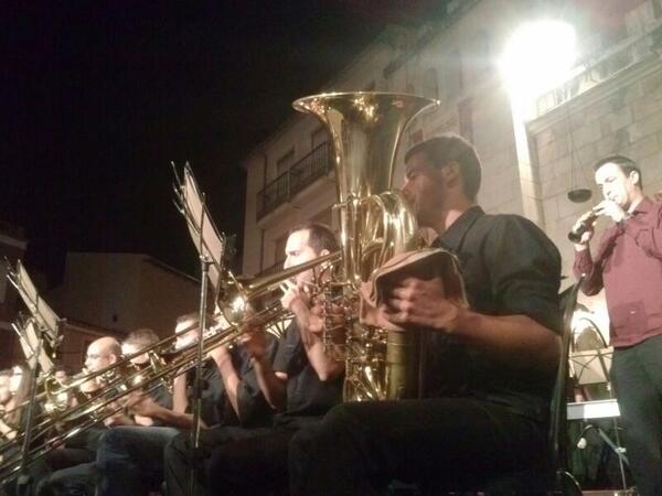 Bon concert de música festera junt a <a href="/CollaElSogall/">Colla El Sogall</a> per anar obrint boca per a festes!!