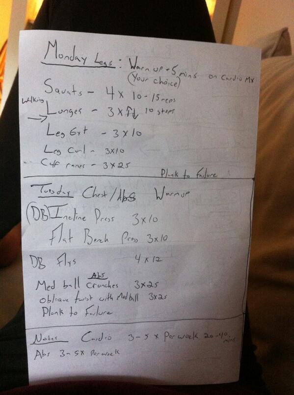 FitNstrong1's tweet photo. I got a work out schedule for school. This is mon // tues http://t.co/0T4YZhBokS