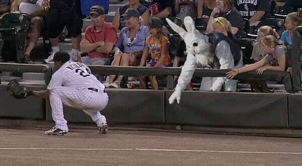 SportsGeyser's tweet image. #ShouldOf let him help you, Viciedo!