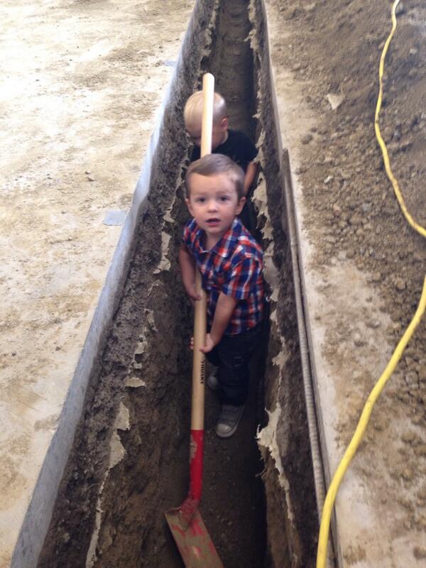 CoryCurrence's tweet image. My sons were a little scared when I told them they had 6 more inches to dig @LS_Sparks. Anyone available to help?