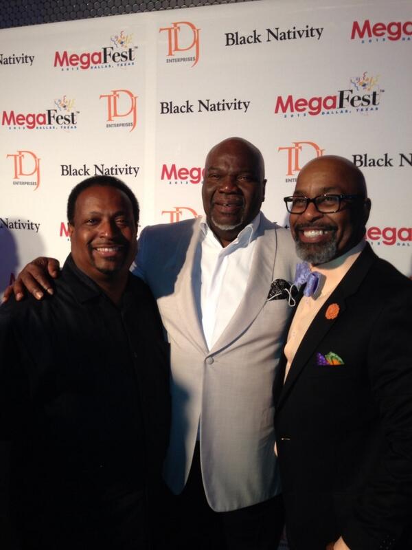 EdgarVann's tweet photo. @tdjmegafest VIP Reception with my friends,@bishopjakes @bishopwsthomas http://t.co/ZO3e92NuEX