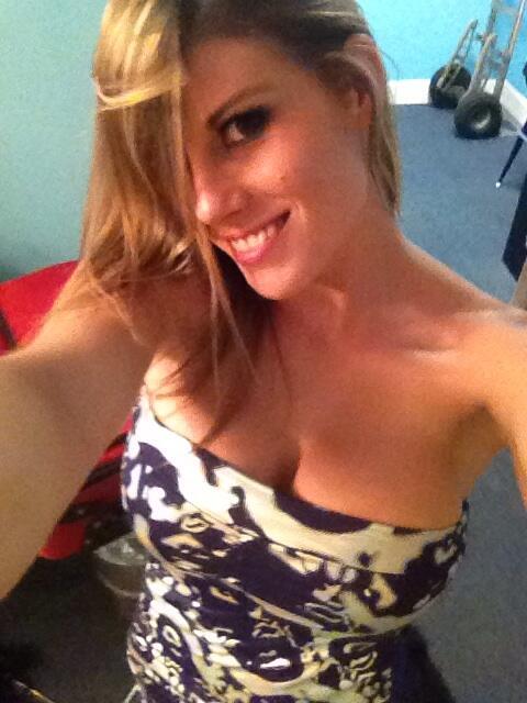 Before getting drunk lol :)D http://t.co/3d68pfuob1<a href="/tag/tittytuesday"class="tags"><span>#tittytuesday</span></a>