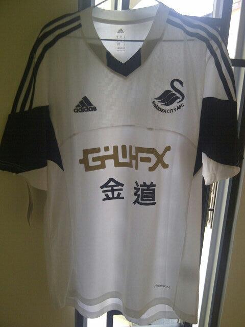 acehonlines's tweet photo. Swansea city home 13/14 A3 GO IDR150 bb: 281FE349 WA/LINE: 085360682340 http://t.co/nBvSnFHJW1