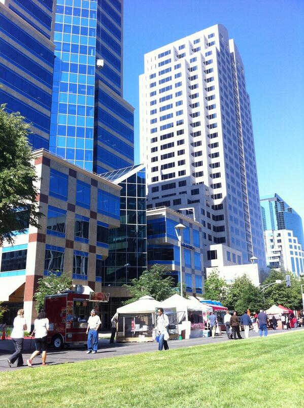 Gyro2Go's tweet image. Evry thursday 10am to 1:45pm at Capital Mall &amp;amp; 5th st