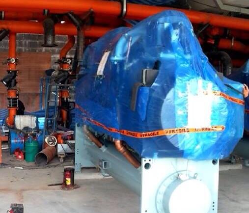 PeerasutT's tweet image. Today #Goldmarktech deliver 2 #smardt chillers for #MKRestaurant which save energy &amp;gt;30%.More@ goldmarktech.com