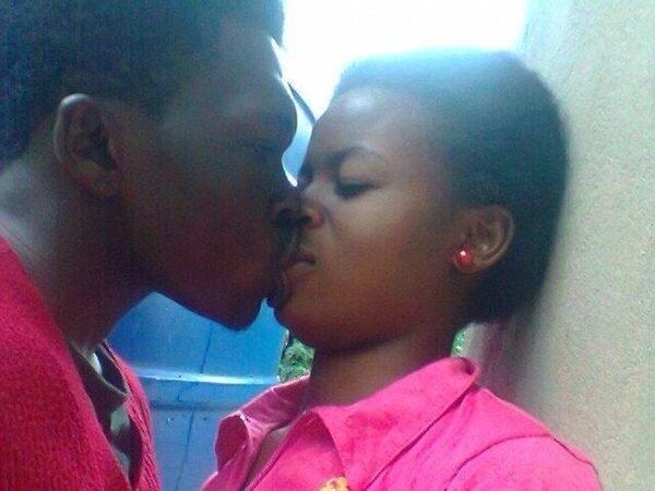 phiftysenses's tweet image. i want a love like this ❤ #gettingdeep