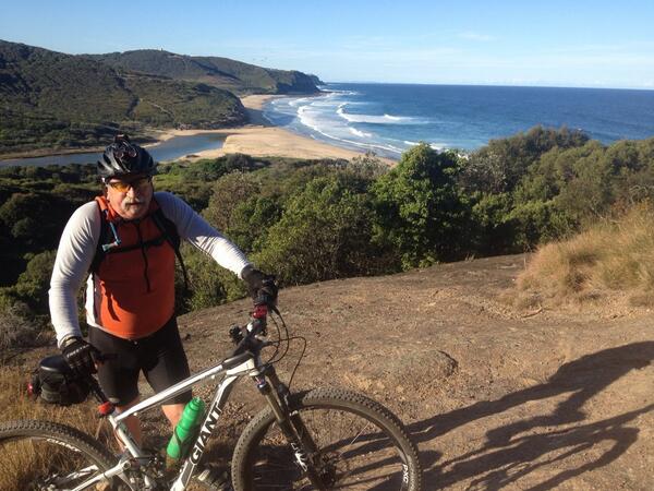 WebSysMan's tweet photo. Another lazy Saturday in Newie... ;) #mtb http://t.co/RMiZ1rQHyt