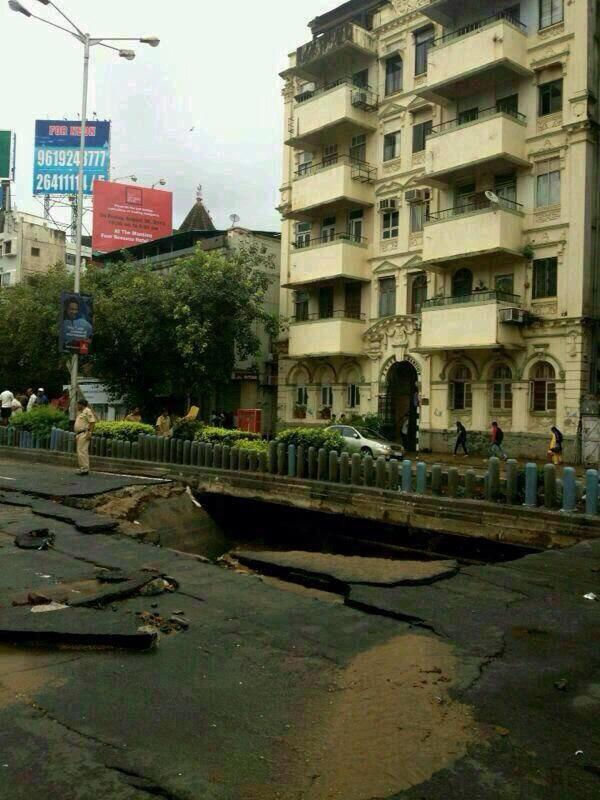 nishrin911's tweet photo. @kunalashah this is that road damage! http://t.co/pVtboYVFmW