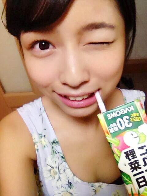 実咲 家に着いたら24時間テレビがやってるではないですか もうそんな時期なんだなぁ と思う18歳の森実咲 この野菜ジュースが好き Http T Co 2gi9ppant5