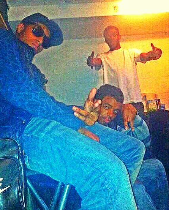 EnriqueUwadiae's tweet image. With The Lads #BoothWork #ThrowBack via #BeFunky