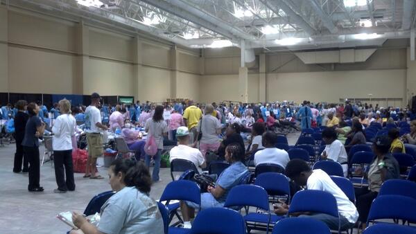 DreamCtrClinic's tweet photo. Great team from @SeacoastChurch #dreamcenter serving day 2 #scmission2013 hundreds being served http://t.co/WpAb0mv1zW