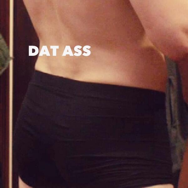 heartshapedgun's tweet image. Danila is Dimitri and LOOK AT DAT ASS.