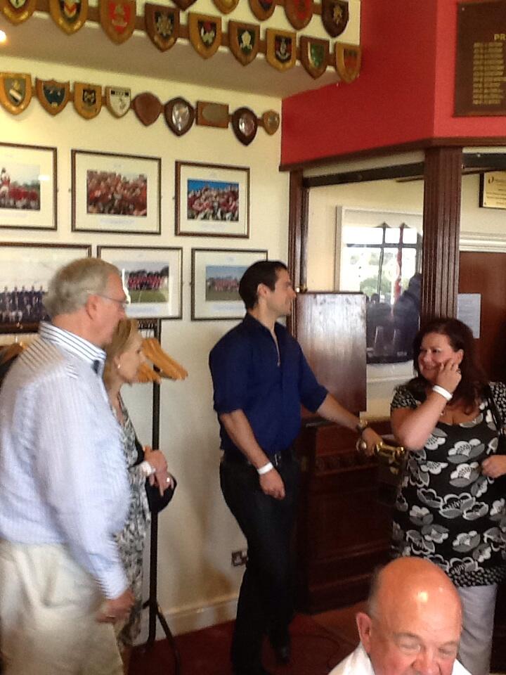ijsje Riskant plank Jersey Reds on Twitter: "Superman, Henry Cavill propping up the bar @jerseyrfc prior to ko. He didn't need a space in the car park! http://t.co/yg3pRhD7tv" / Twitter ijsje Riskant plank Jersey Reds on Twitter: "Superman, Henry Cavill propping up the bar @jerseyrfc prior to ko. He didn't need a space in the car park! http://t.co/yg3pRhD7tv" / Twitter