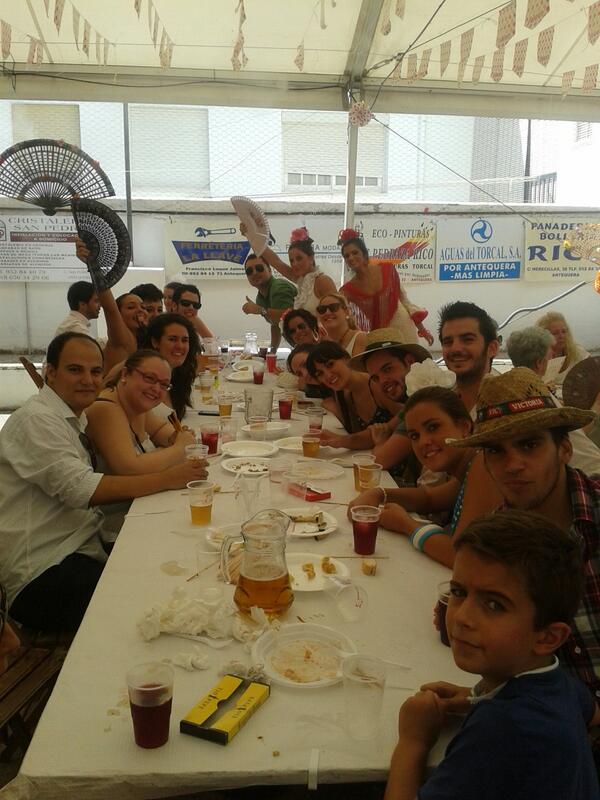 albert_xarly's tweet photo. De feriaaa oleee !!! http://t.co/M7aCI0eIyU