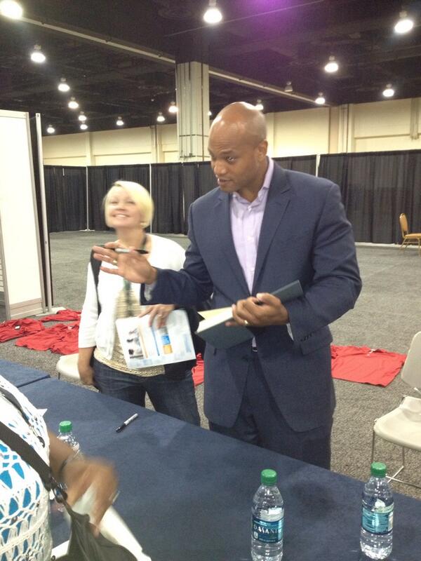 #PL13 Joanne Rafada (AOC) couldn't get an autograph so she had to settle for photo bombing!