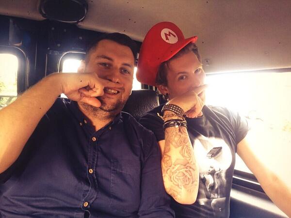 HughReillyUK's tweet photo. Lets ago it's me a Mario and donkey Kong http://t.co/i0gFIsF00y
