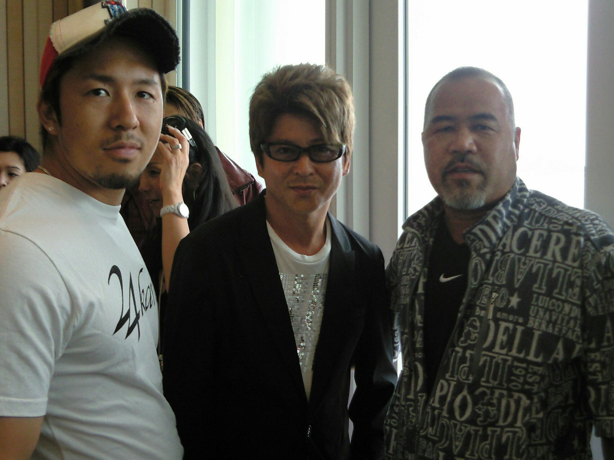 上板橋のtシャツ屋さん 哀川翔さん 村上竜司塾長 この日は昔にやった 真樹先生のパーティーでした 懐かしいです Http T Co Nahwkciwbd Twitter