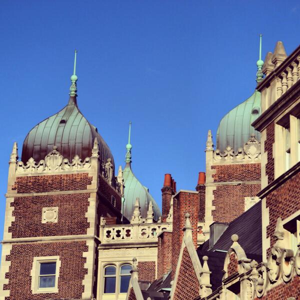 Penn's tweet photo. Another majestic sight that #Penn2017 is going to get used to now that they've arrived at Penn. #LivePenn http://t.co/NZeyG4aEP9
