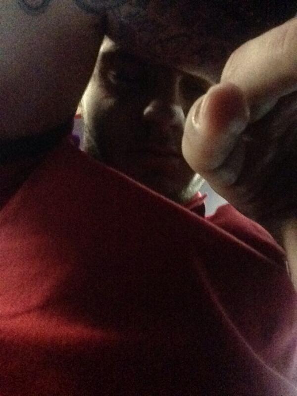 JackWilshere's tweet image. "@Podolski10: Jack was a bit tired after the derby in the bus..,but don't worry: I woke him up;) http://t.co/hixyKgbTrL" haha you mug!