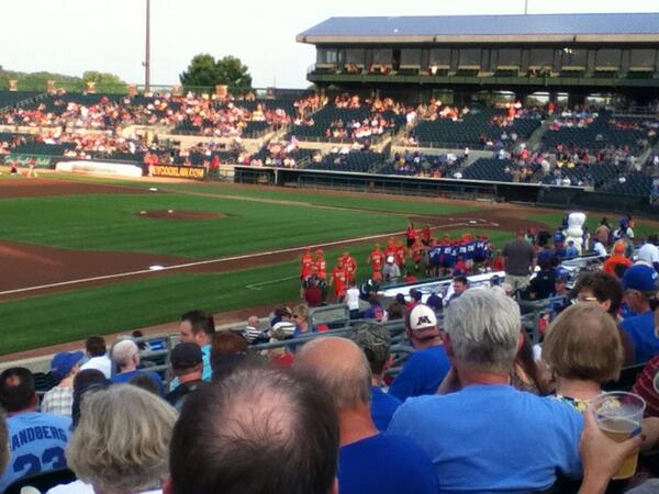 ReneeNewman13's tweet photo. Cool to see the Midwest little league baseball champs at the I Cubs game. http://t.co/PhGWKGPcUs