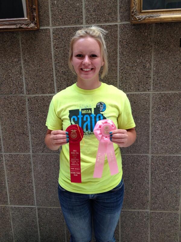 @kelliemae33 showing off her 4th place individual ribbon at state for meats judging! 🐮🐄🐷🐖