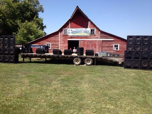 Tjholt013's tweet image. Live band! Whose in? #CuBFest